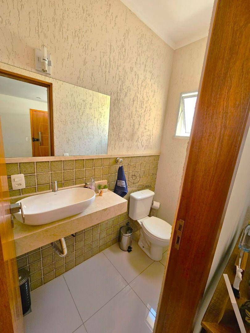 Casa de Condomínio à venda com 4 quartos, 243m² - Foto 22