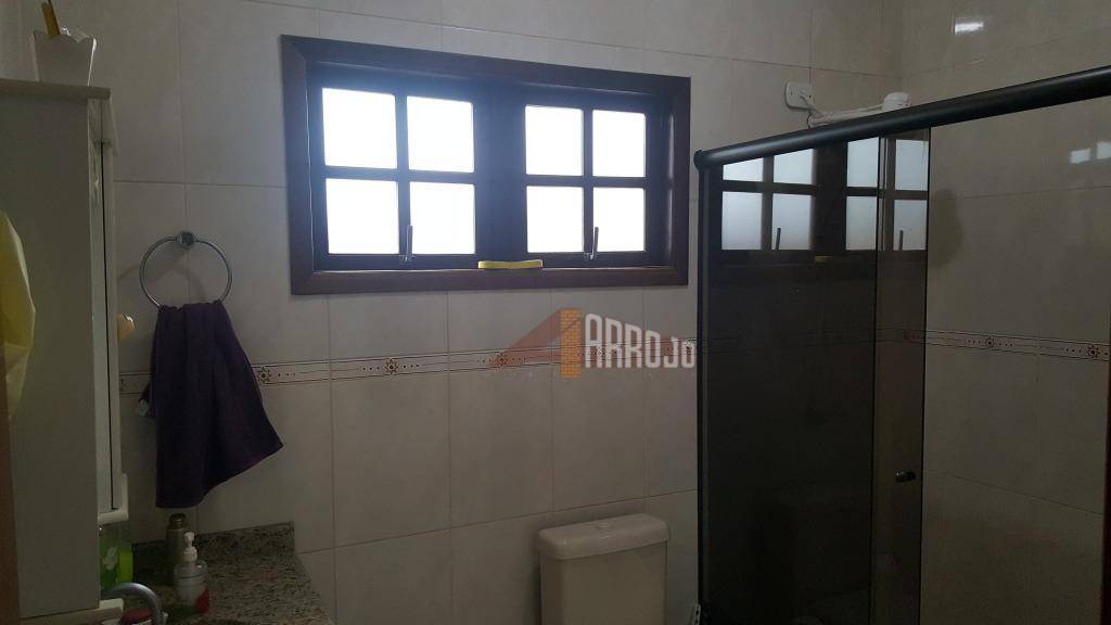 Casa à venda com 3 quartos, 193m² - Foto 6