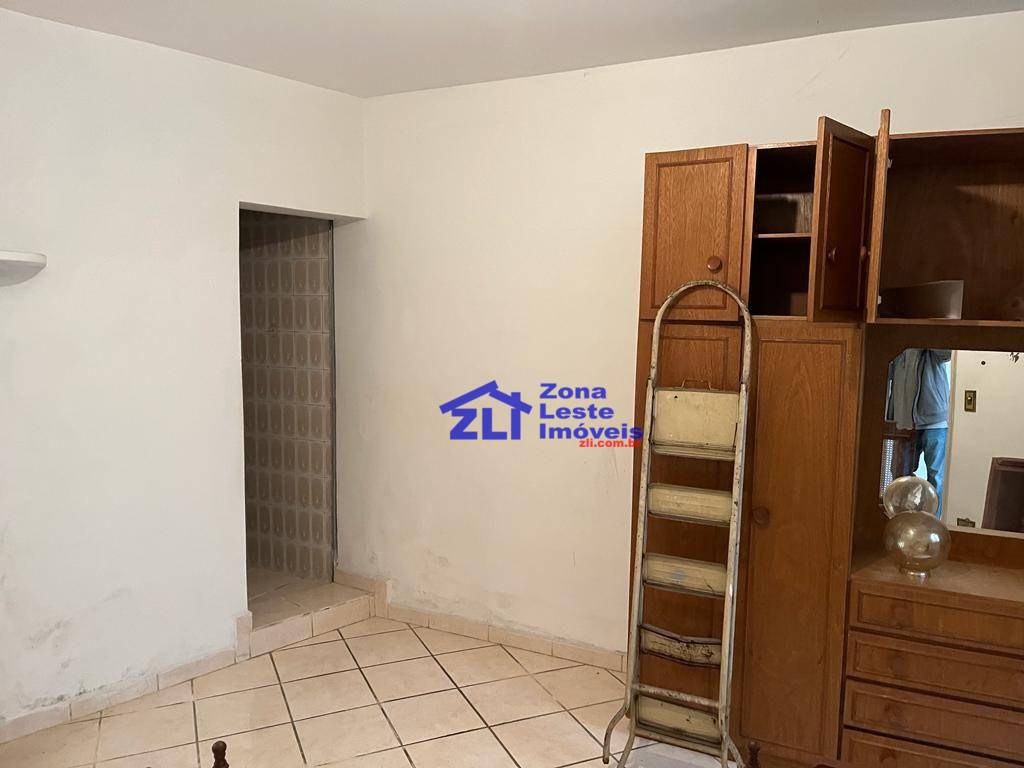 Casa à venda com 4 quartos, 250m² - Foto 15