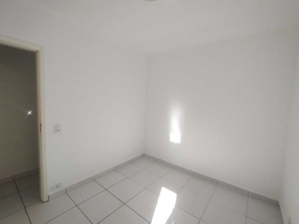 Sobrado para alugar com 3 quartos, 204m² - Foto 14