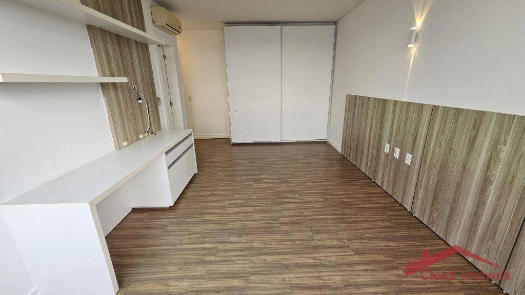 Apartamento à venda com 4 quartos, 264m² - Foto 19