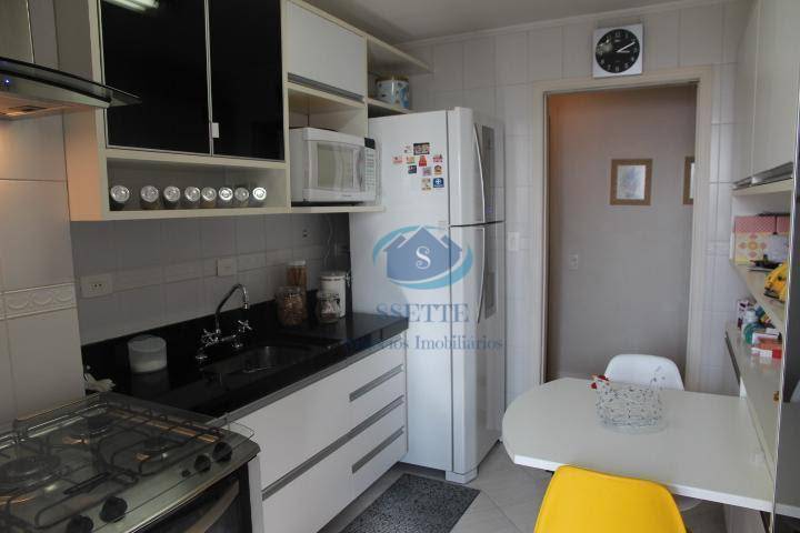 Apartamento à venda com 2 quartos, 68m² - Foto 9