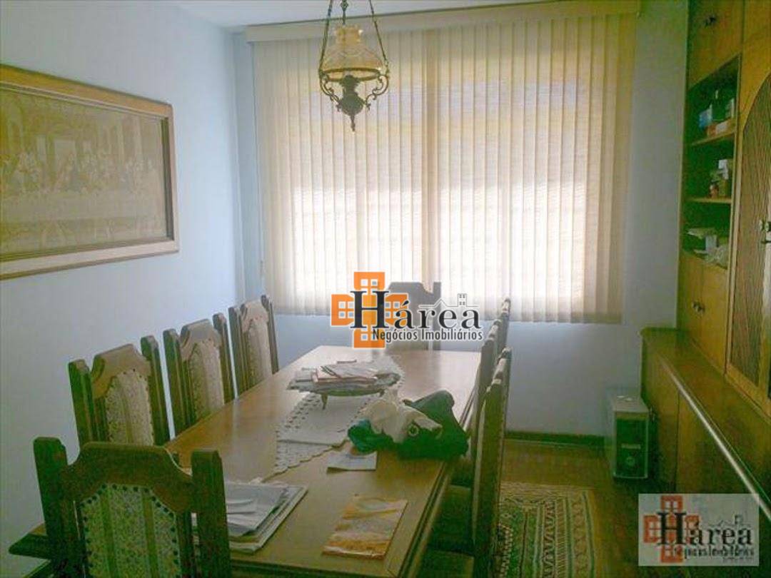 Casa à venda com 3 quartos, 205m² - Foto 7