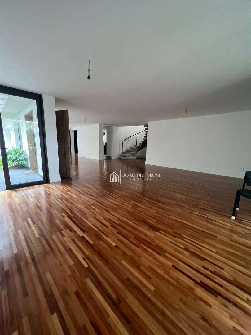 Sobrado à venda com 4 quartos, 377m² - Foto 30