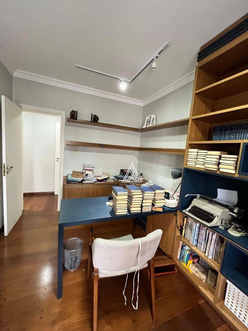 Apartamento à venda com 4 quartos, 150m² - Foto 35