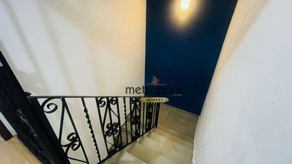 Sobrado para alugar com 3 quartos, 254m² - Foto 6