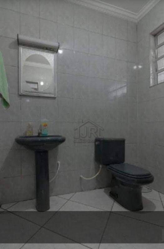 Sobrado à venda com 2 quartos, 158m² - Foto 12