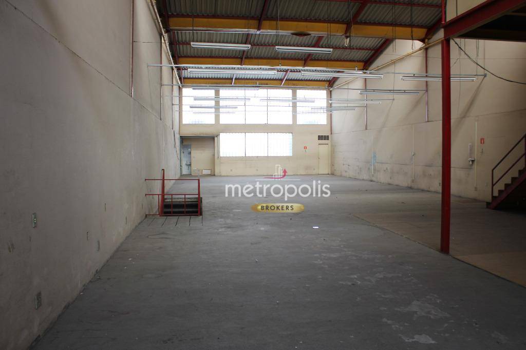 Depósito-Galpão-Armazém para alugar, 746m² - Foto 1