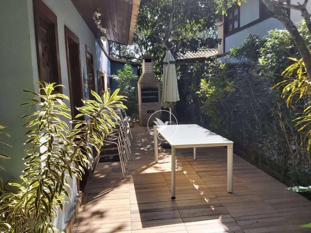 Casa de Condomínio à venda com 3 quartos, 240m² - Foto 37