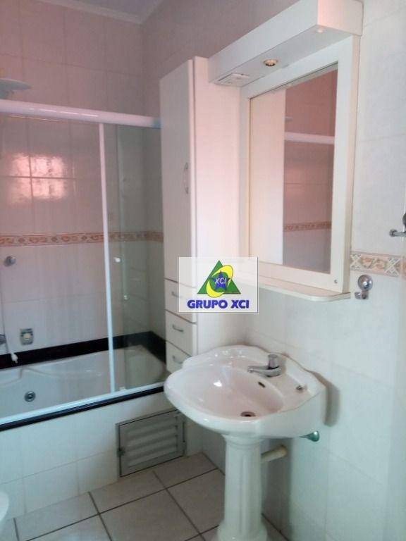 Casa de Condomínio à venda com 3 quartos, 350m² - Foto 19