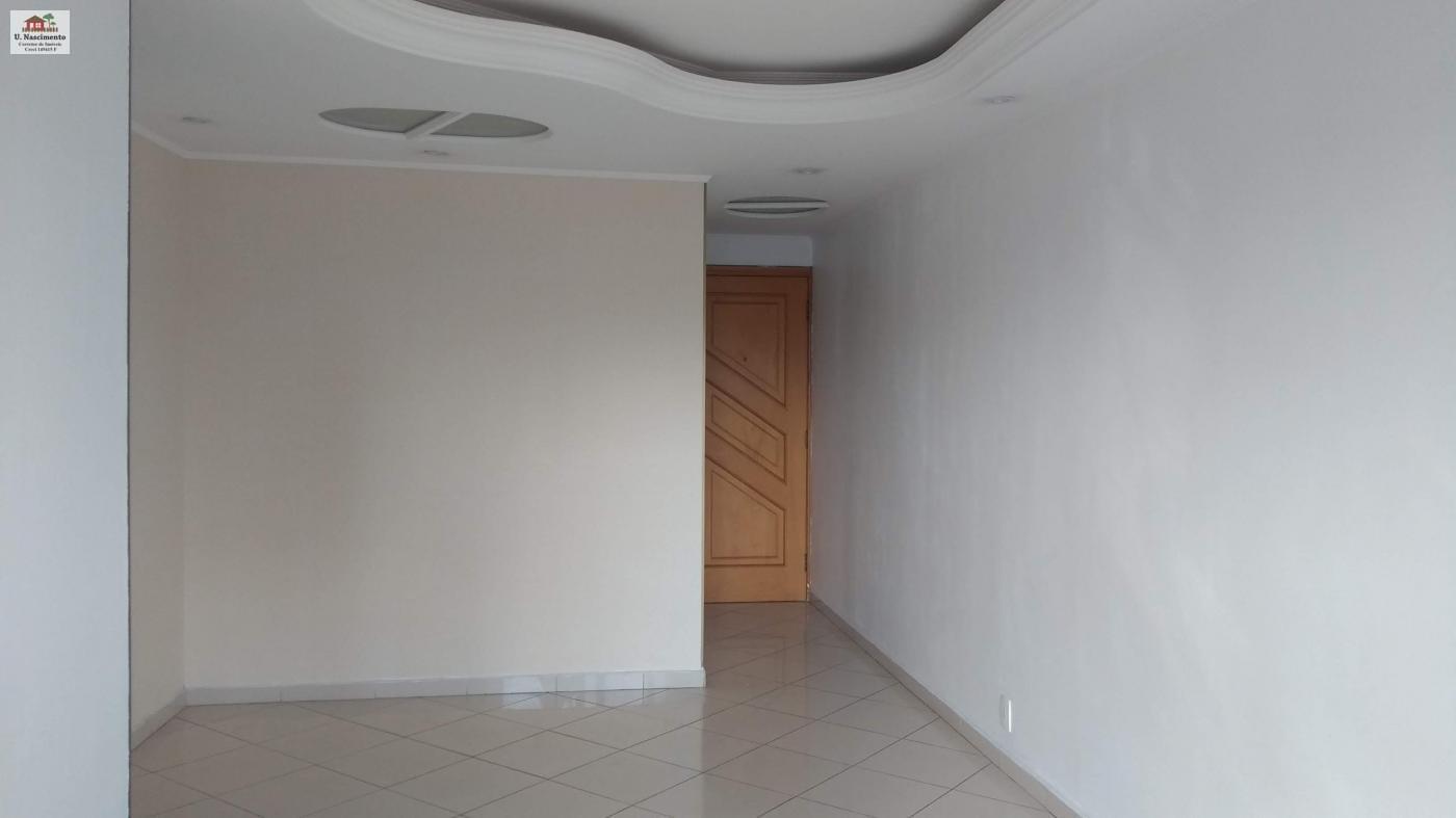 Apartamento para alugar com 2 quartos, 67m² - Foto 4