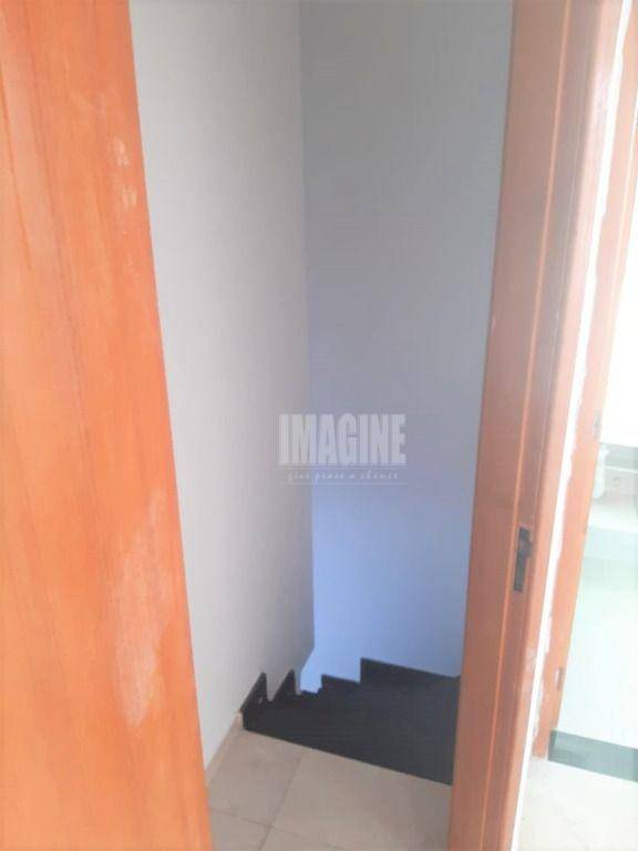 Sobrado à venda com 2 quartos, 80m² - Foto 2