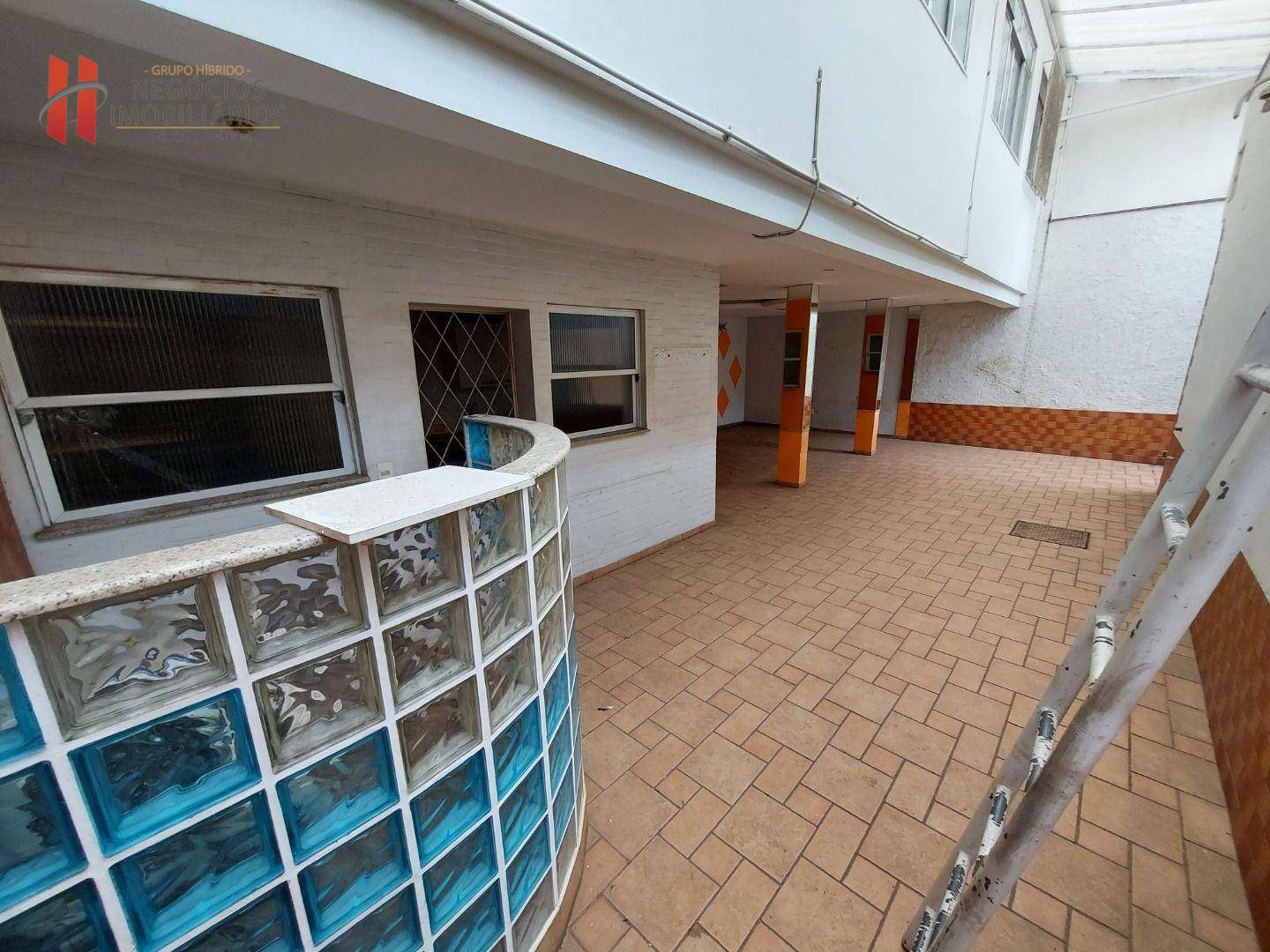 Casa de Condomínio à venda e aluguel com 2 quartos, 310m² - Foto 65