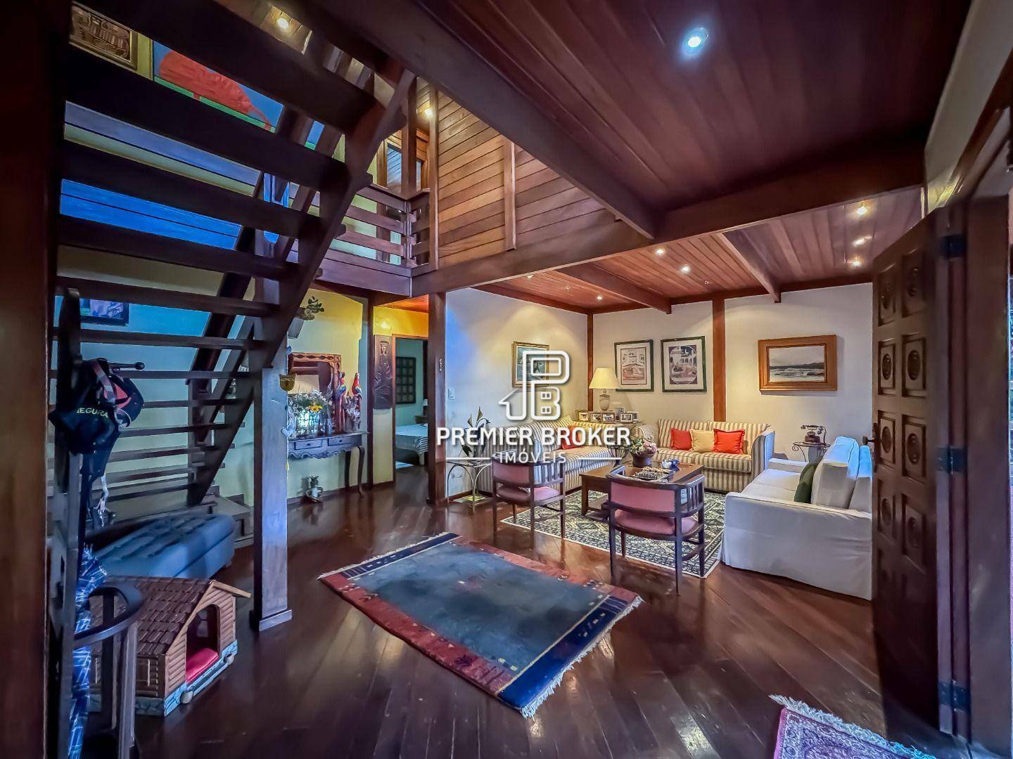 Casa de Condomínio à venda com 4 quartos, 230m² - Foto 4