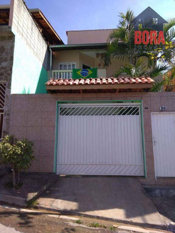 Sobrado à venda com 5 quartos, 132m² - Foto 1