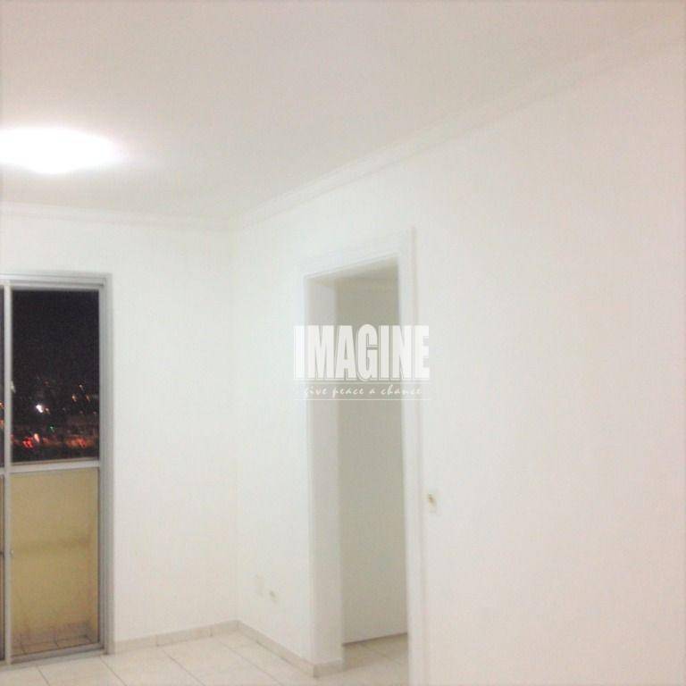 Apartamento à venda com 2 quartos, 54m² - Foto 2