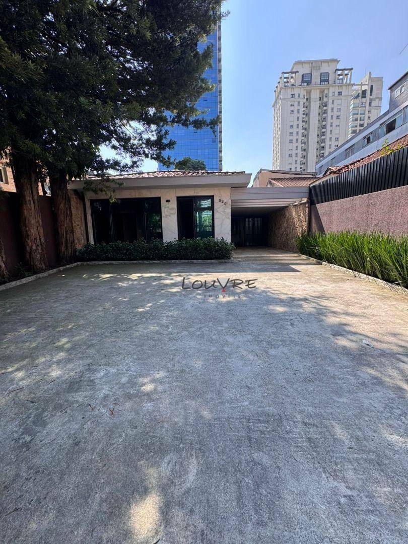 Casa à venda e aluguel com 6 quartos, 350m² - Foto 1