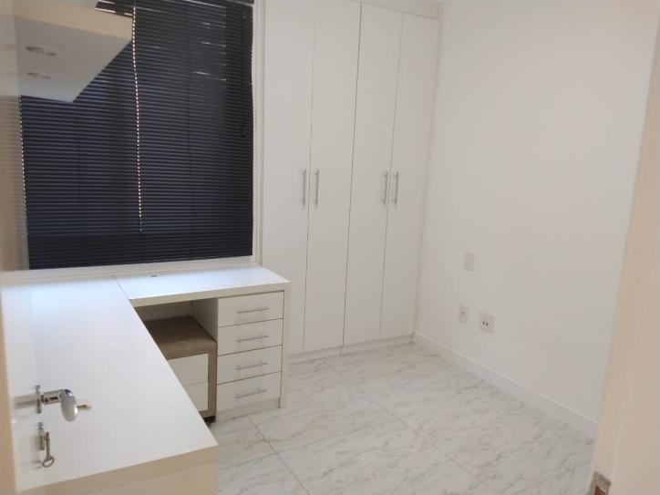 Apartamento para alugar com 3 quartos, 100m² - Foto 18