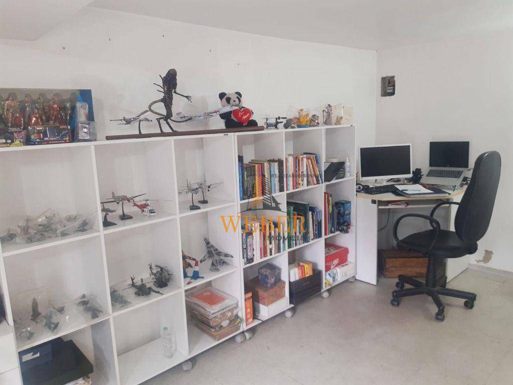 Sobrado à venda com 2 quartos, 216m² - Foto 38