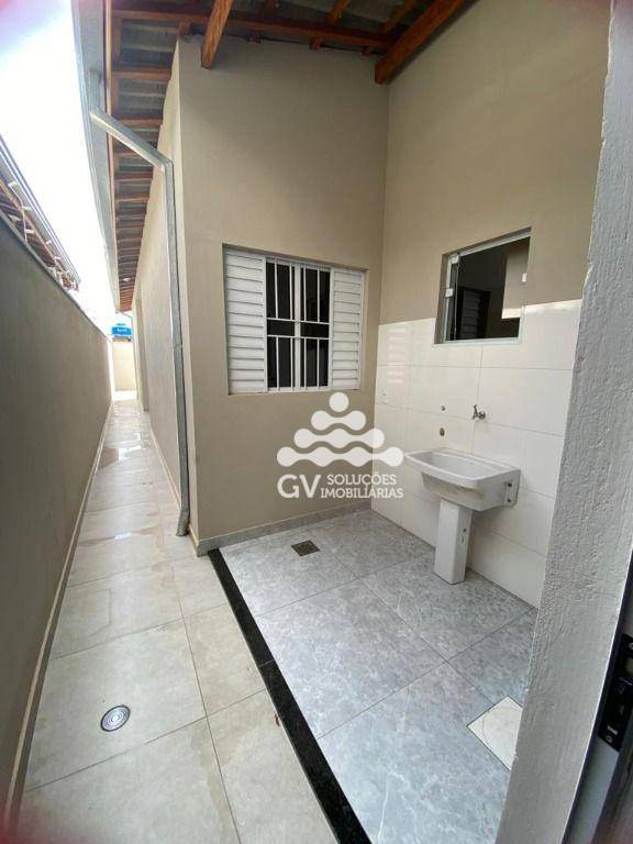 Casa à venda com 3 quartos, 84m² - Foto 12