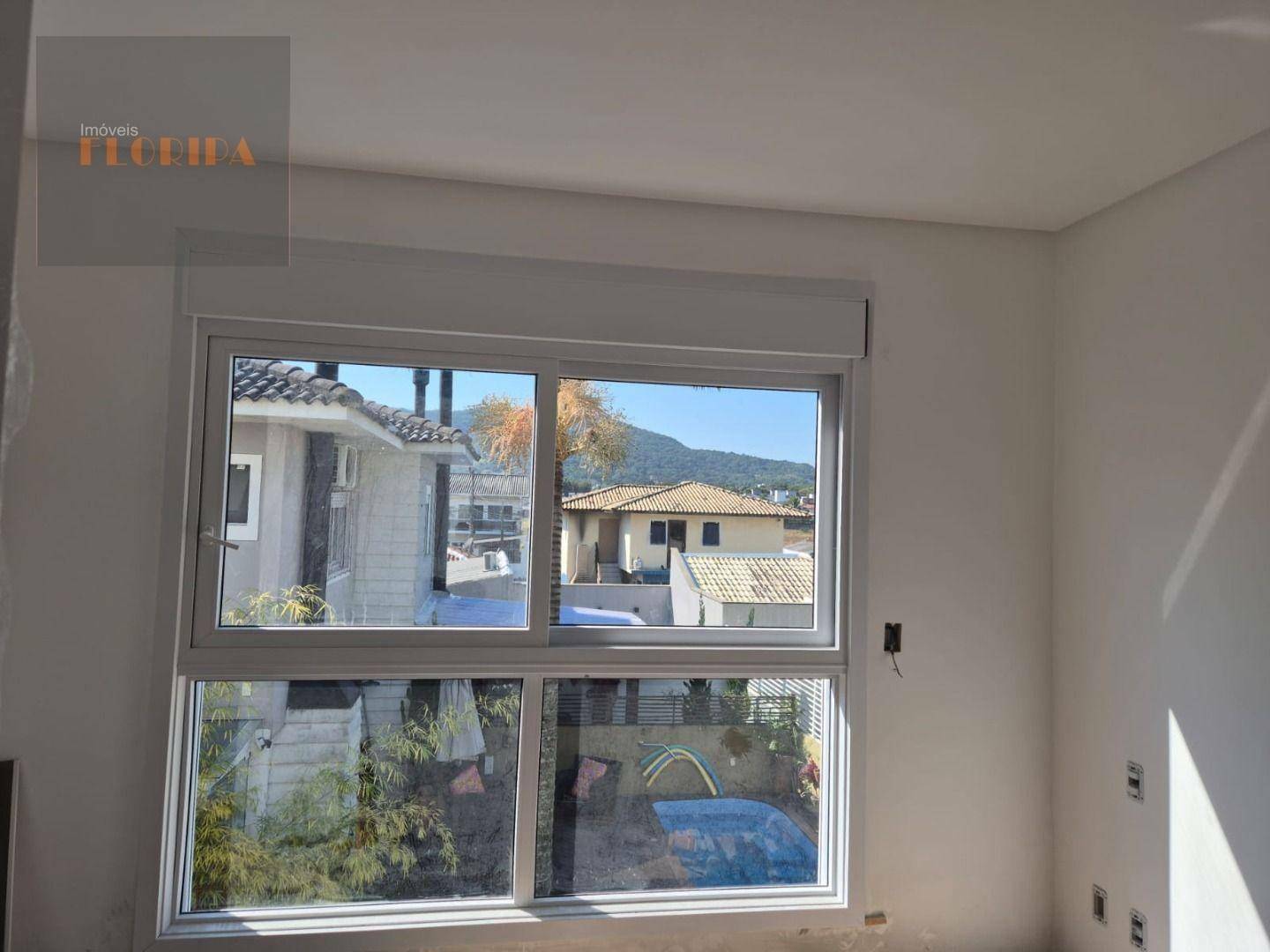 Casa à venda com 3 quartos, 123m² - Foto 11