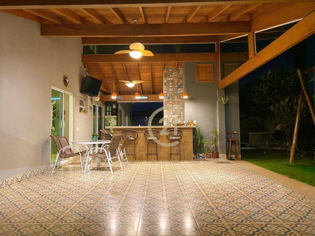 Casa à venda com 4 quartos, 259m² - Foto 5