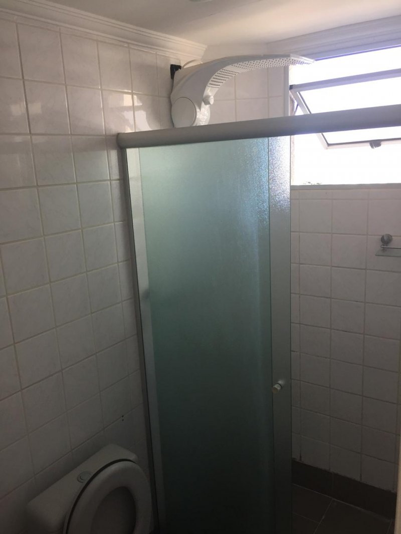 Apartamento à venda com 3 quartos, 65m² - Foto 2