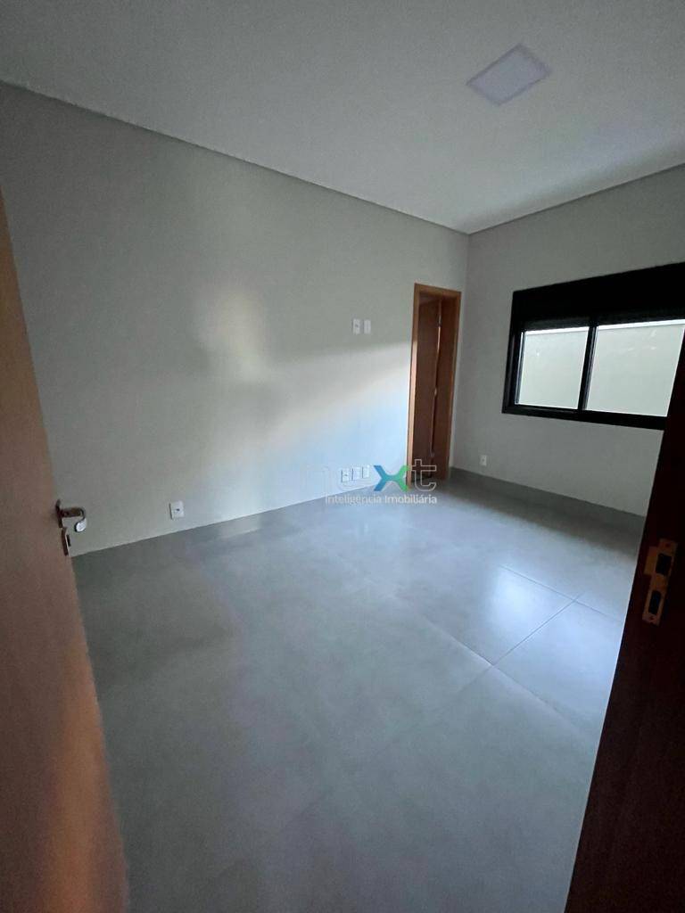 Casa de Condomínio à venda com 3 quartos, 199m² - Foto 10