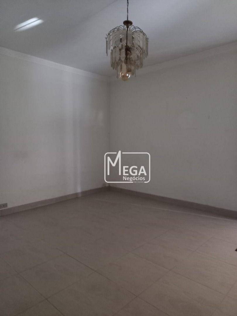 Casa à venda com 3 quartos, 136m² - Foto 3