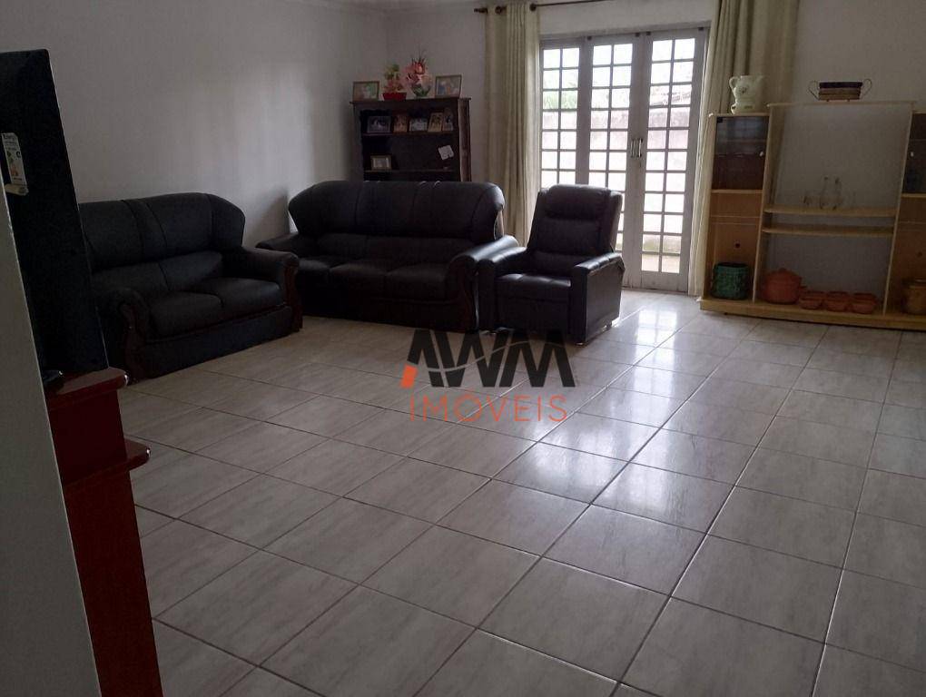 Casa à venda com 3 quartos, 150m² - Foto 12