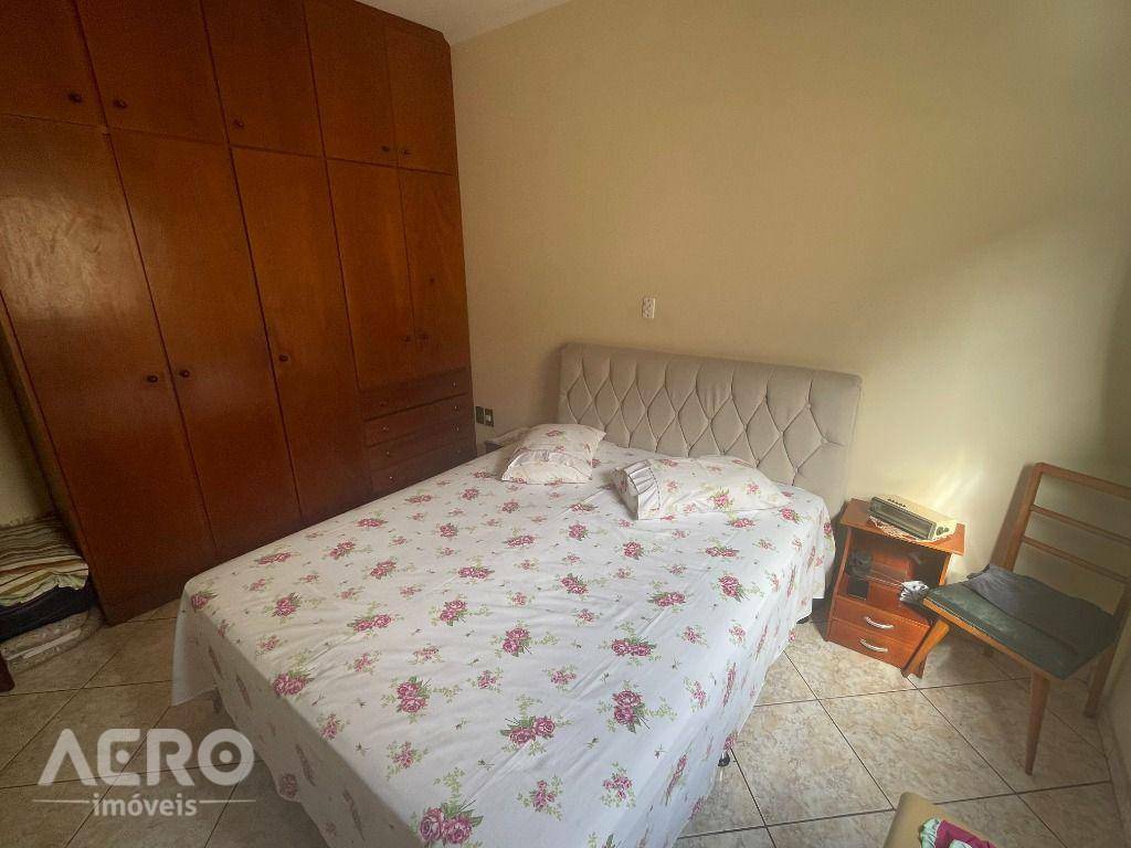 Casa à venda com 3 quartos, 161m² - Foto 15