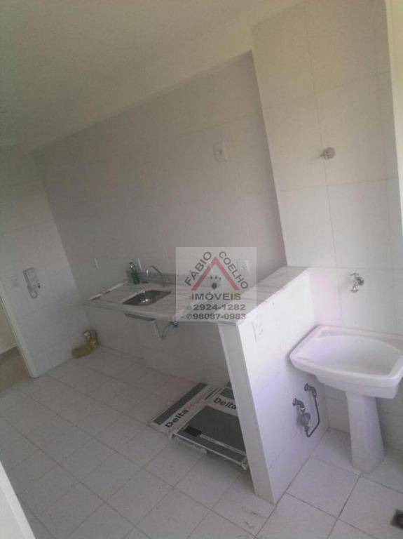 Apartamento à venda com 2 quartos, 65m² - Foto 21