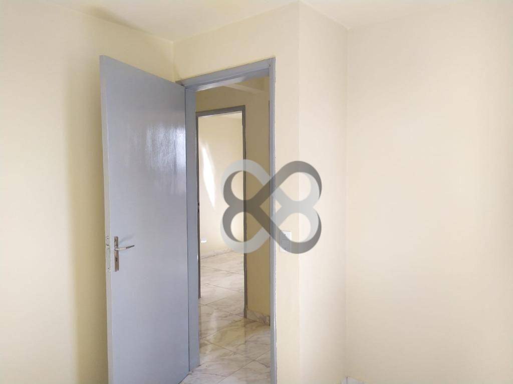 Apartamento à venda com 3 quartos, 55m² - Foto 12