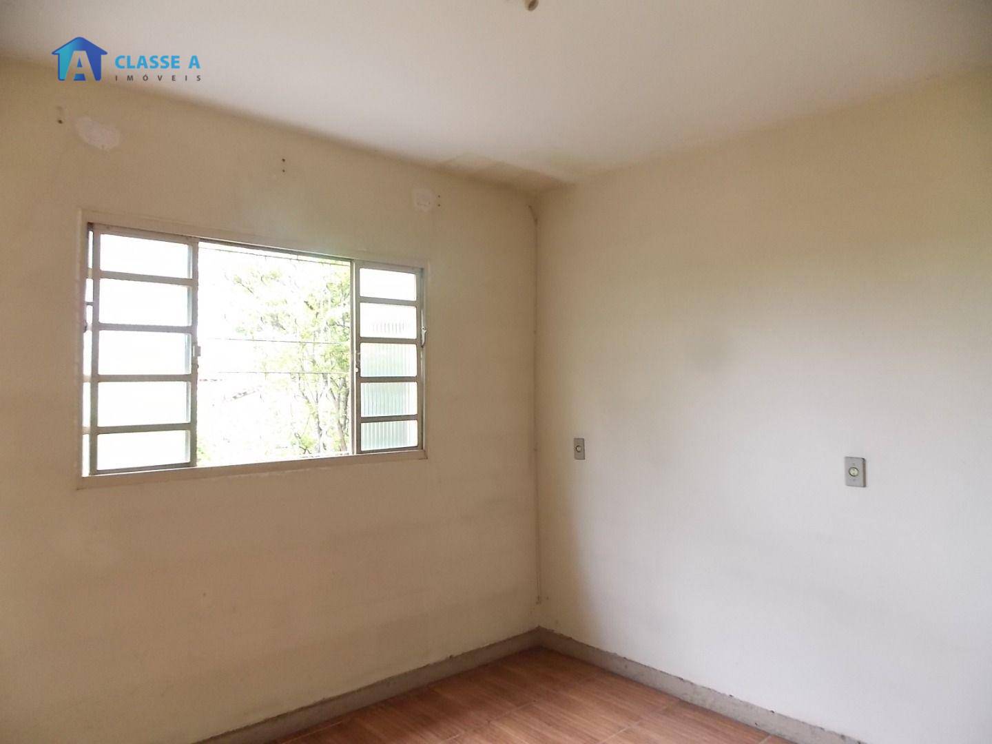 Casa à venda com 4 quartos, 200m² - Foto 25