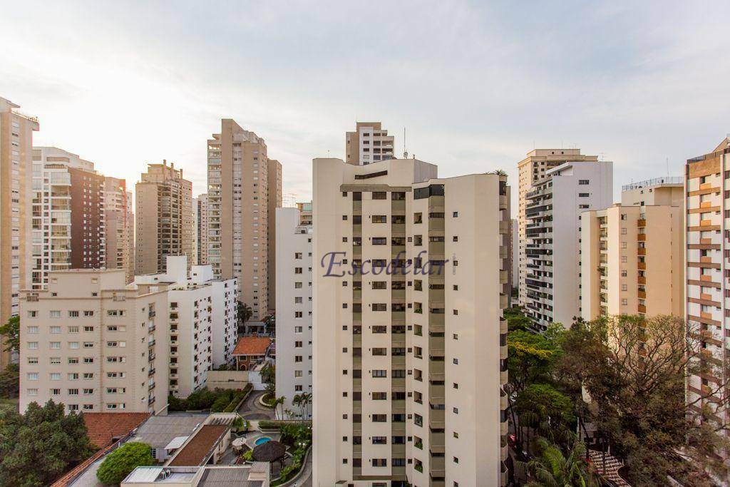 Apartamento à venda com 4 quartos, 276m² - Foto 30