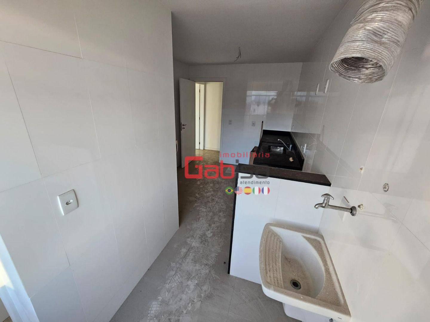 Cobertura à venda com 4 quartos, 250m² - Foto 4