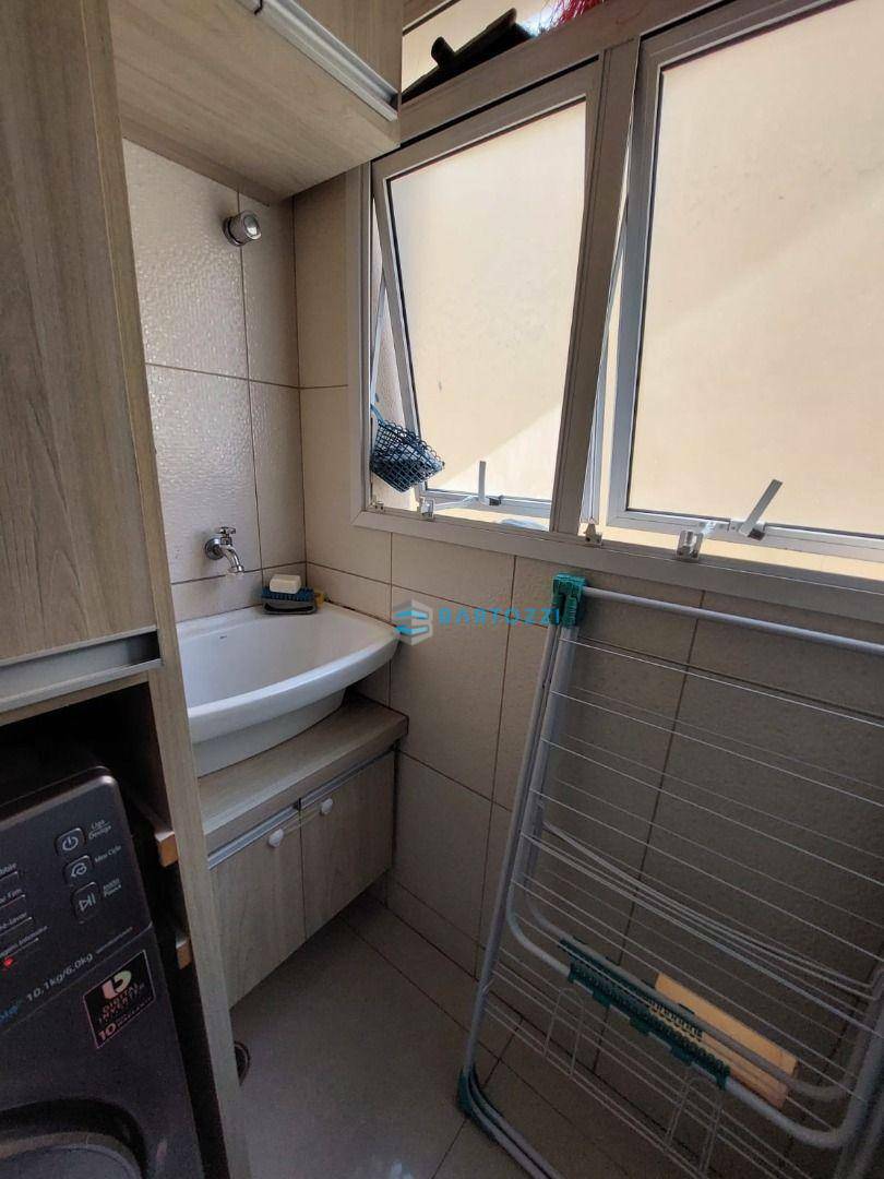 Apartamento à venda com 2 quartos, 71m² - Foto 32