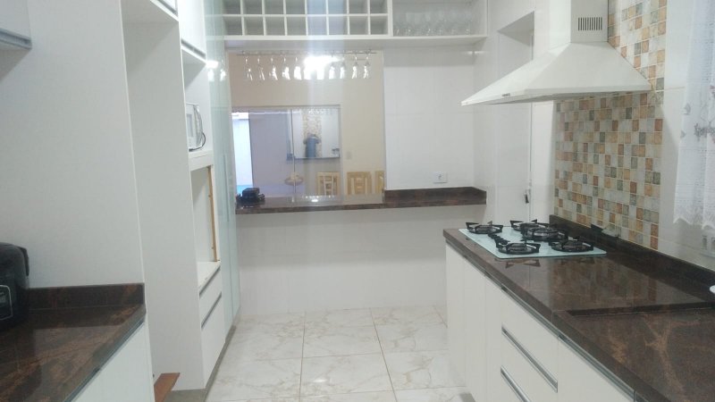 Casa à venda com 3 quartos, 145m² - Foto 5