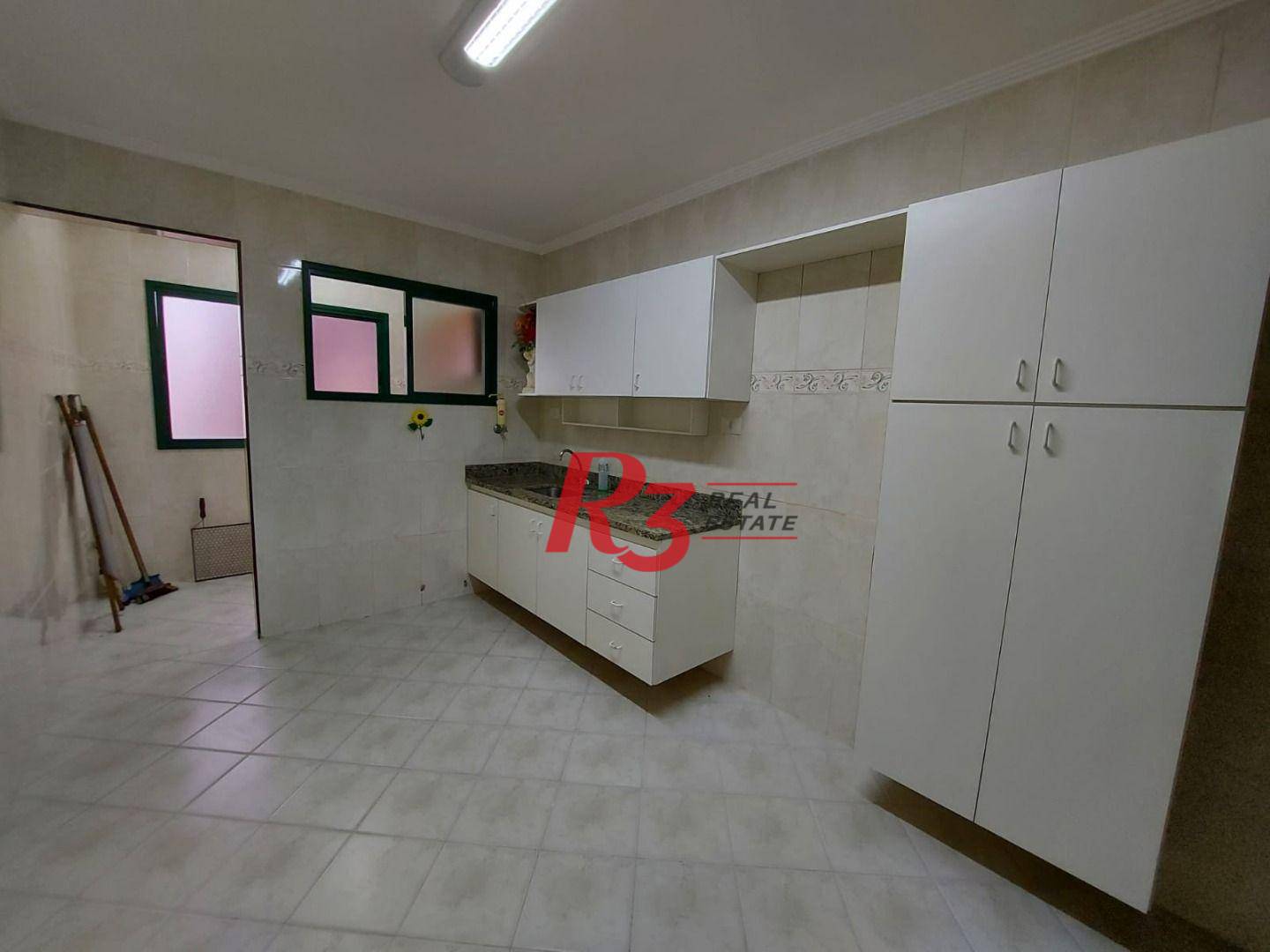 Apartamento à venda com 3 quartos, 125m² - Foto 7