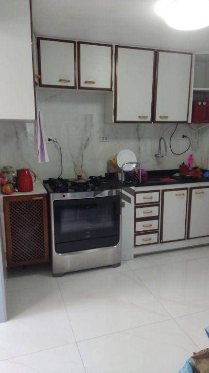 Apartamento para alugar com 4 quartos, 110m² - Foto 8