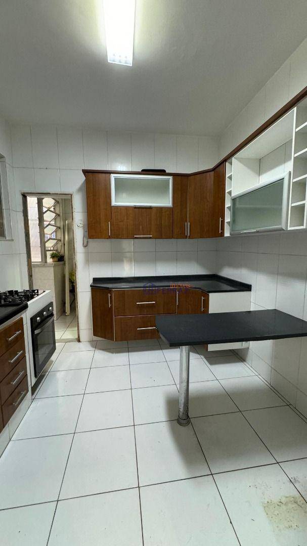 Apartamento à venda com 2 quartos, 70m² - Foto 14