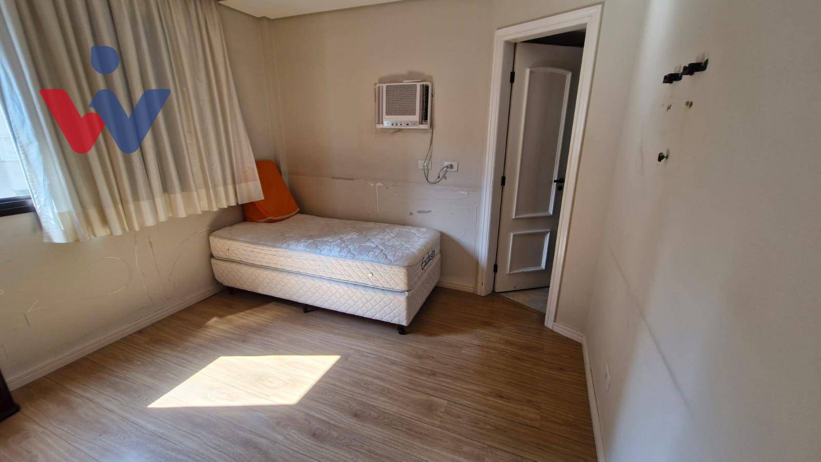 Apartamento à venda com 4 quartos, 164m² - Foto 19