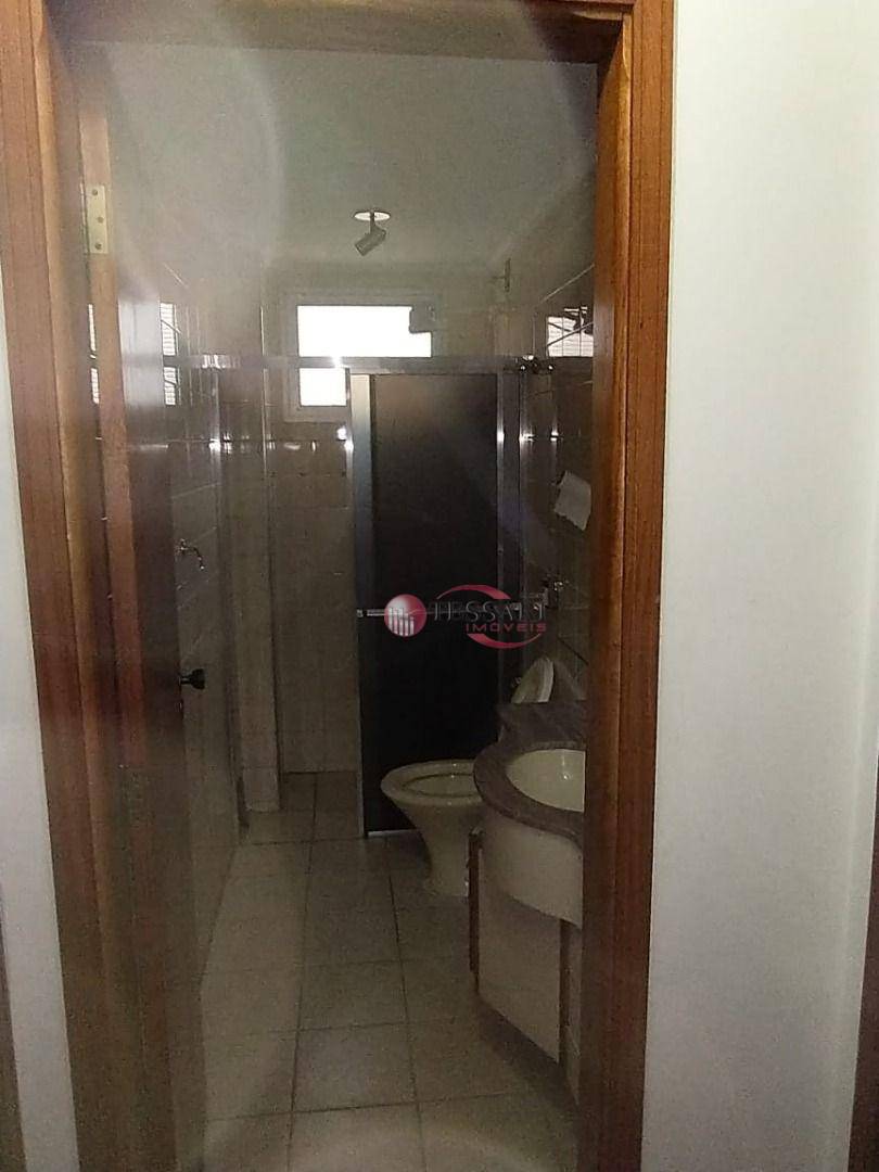 Apartamento à venda com 3 quartos, 145m² - Foto 3