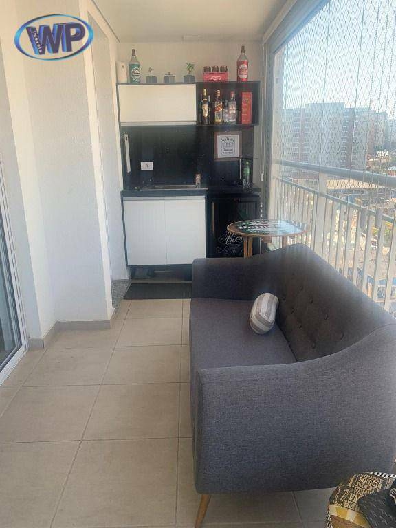 Apartamento à venda com 2 quartos, 67m² - Foto 13