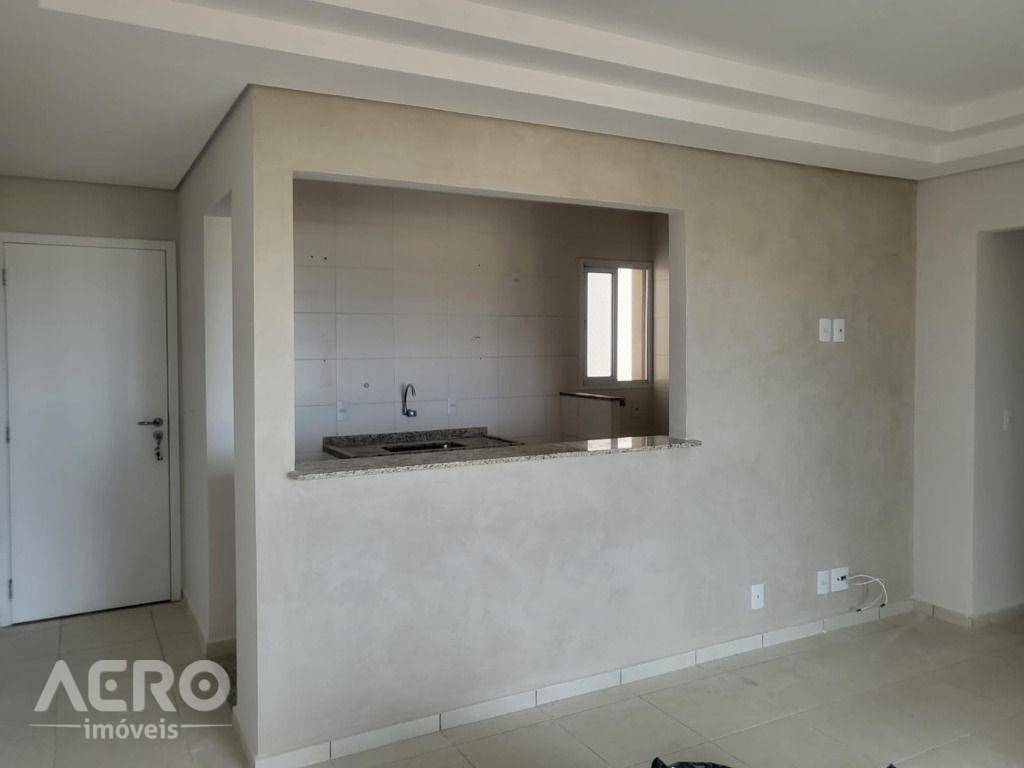 Apartamento à venda com 3 quartos, 77m² - Foto 11