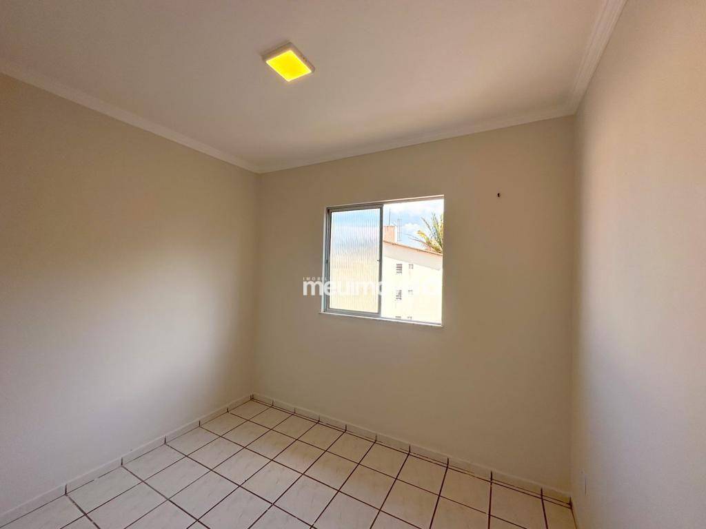 Apartamento à venda com 2 quartos, 43m² - Foto 2