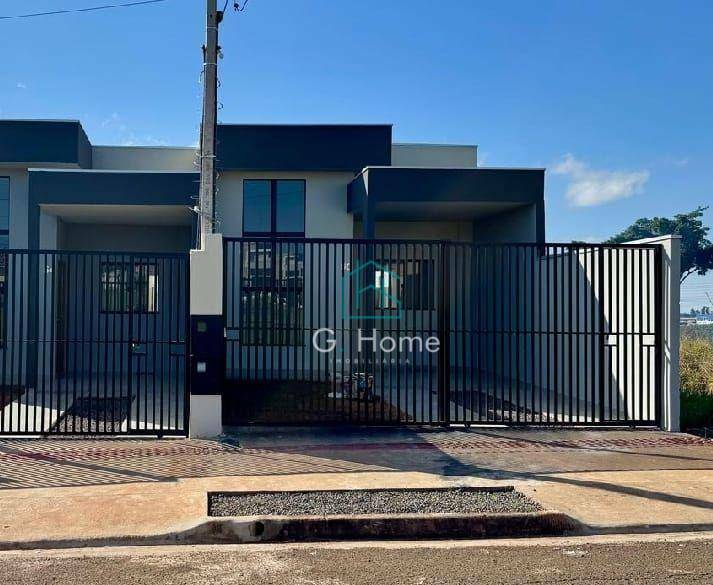 Casa à venda com 3 quartos, 77m² - Foto 1