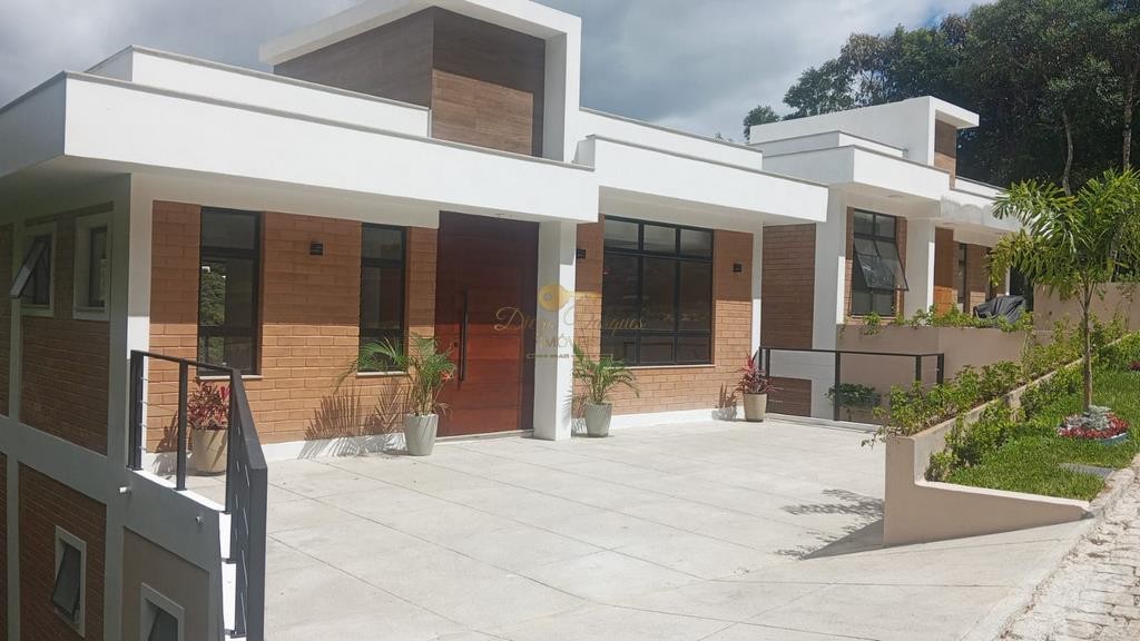 Casa de Condomínio à venda com 4 quartos, 535m² - Foto 1