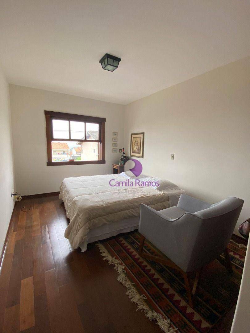 Casa para alugar com 4 quartos, 329m² - Foto 22