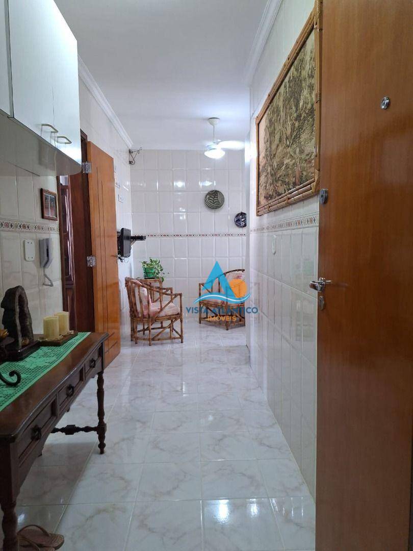 Apartamento à venda com 3 quartos, 130m² - Foto 9